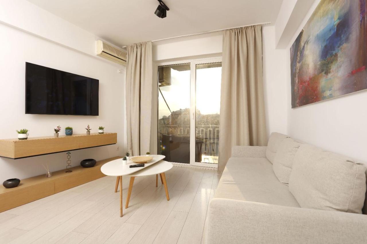 2 Bedroom Apartment With Amazing View In City Center Bucarest Exterior foto