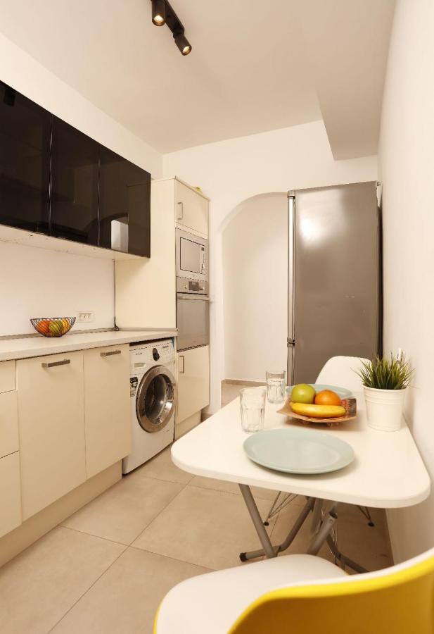 2 Bedroom Apartment With Amazing View In City Center Bucarest Exterior foto