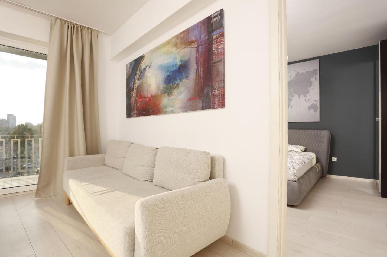 2 Bedroom Apartment With Amazing View In City Center Bucarest Exterior foto
