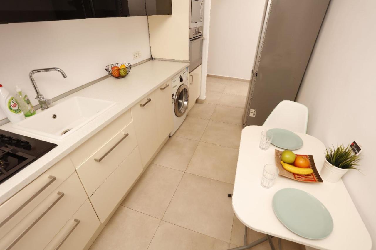 2 Bedroom Apartment With Amazing View In City Center Bucarest Exterior foto